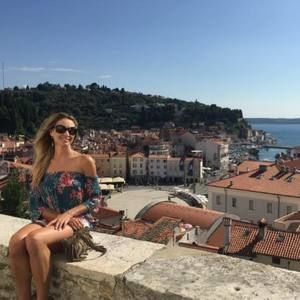 Meet your Posher, Jenny